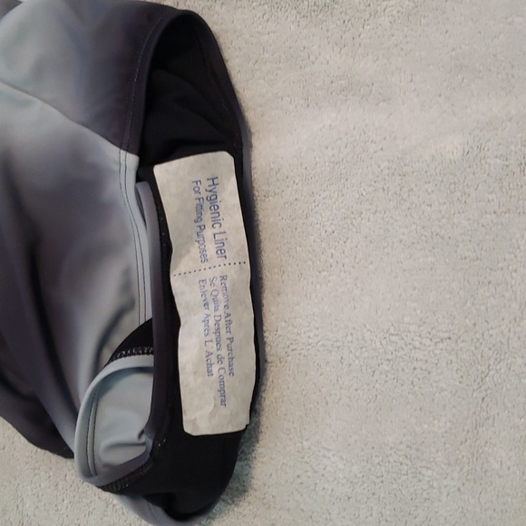 Nwt Nike one piece swimsuit - Picture 8 of 11